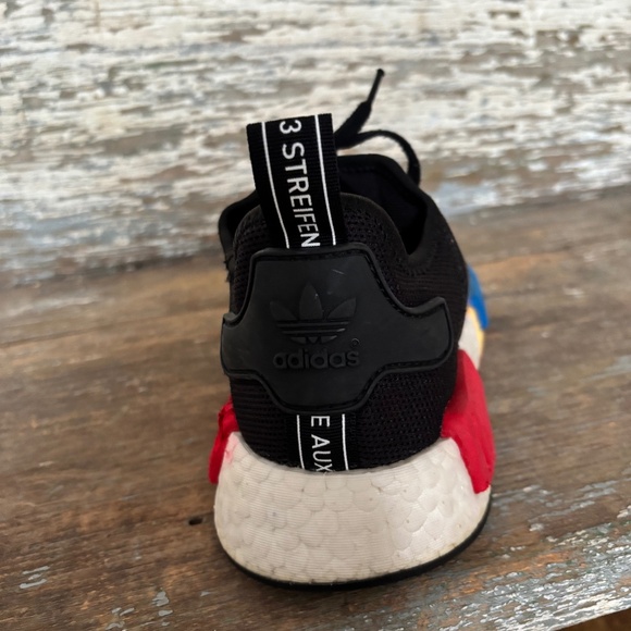 Adidas’s NMD R1 J 2020 Black Multicolored Athletic Shoe FW1076 size 6.5 - Picture 9 of 14